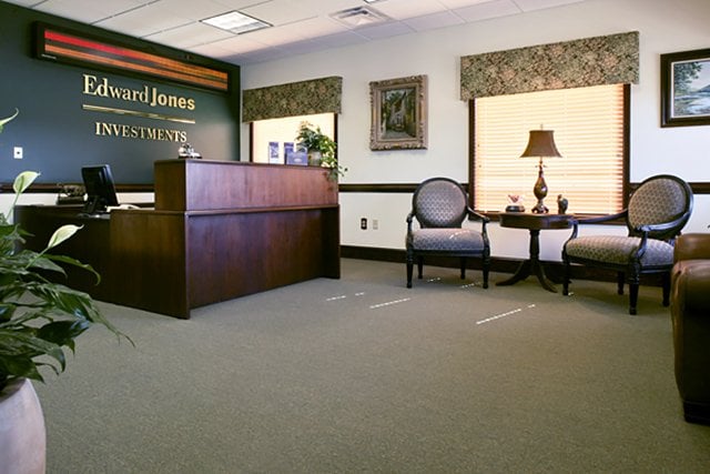 edward-jones-02